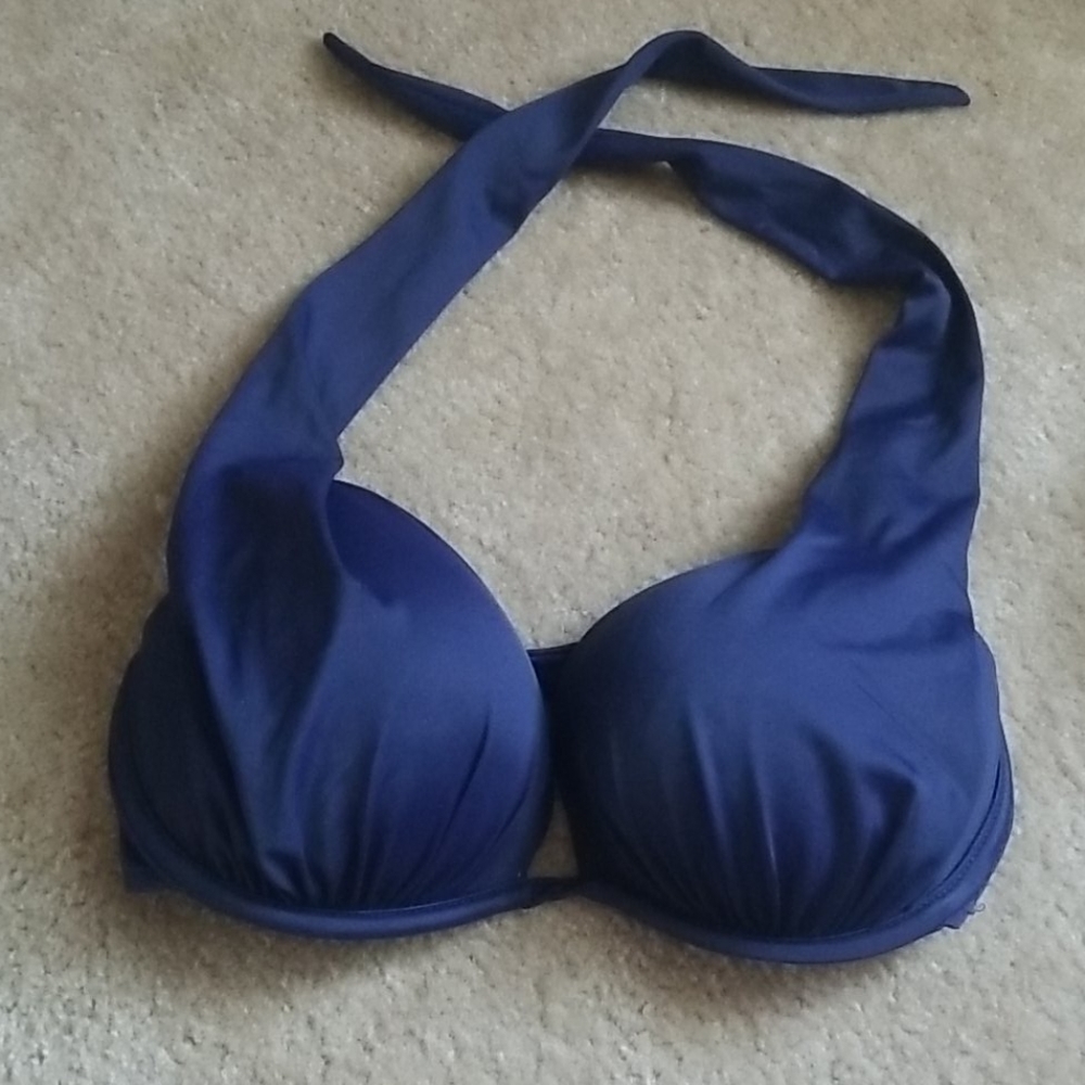 Venus bathing suit top size D